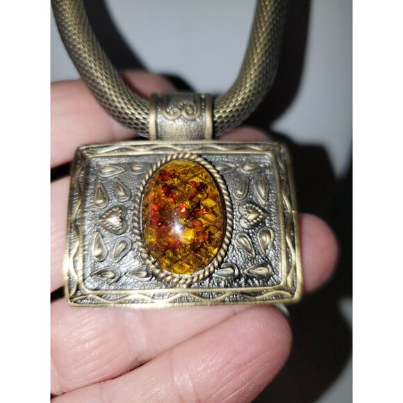 A Chunky Amber Colored Stone And Pewter Boho Brutalist Necklace Snake Chain - Picture 4 of 8